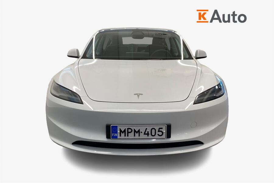 Tesla Model 3 vaihtoauto