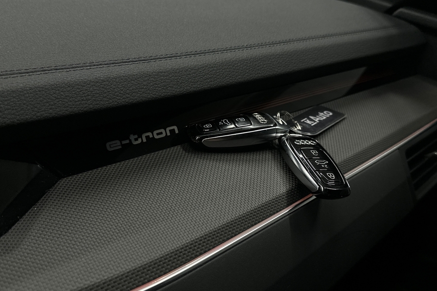 Audi e-tron vaihtoauto