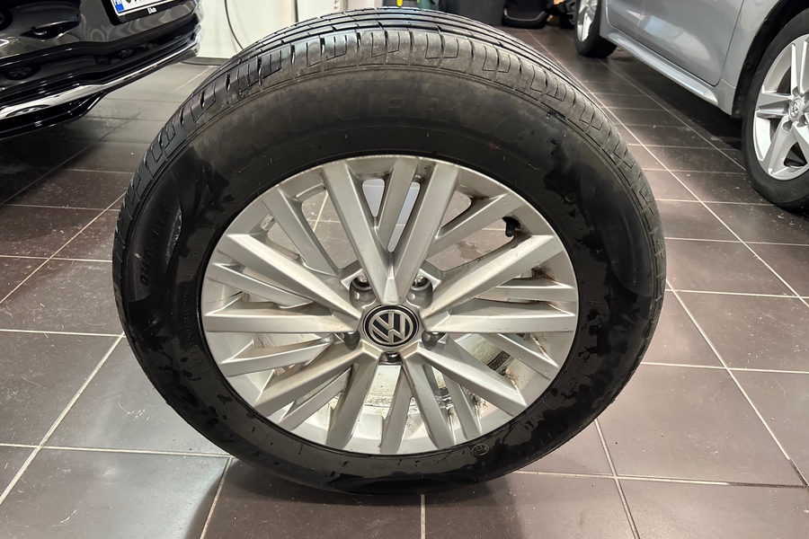 Volkswagen T-Roc vaihtoauto