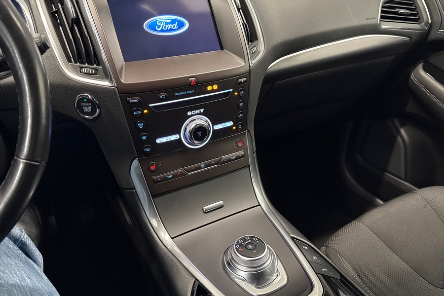 Ford S-MAX vaihtoauto