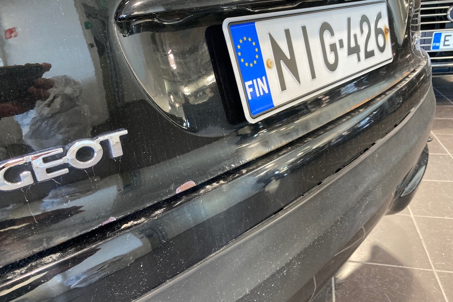 Peugeot 206 + vaihtoauto