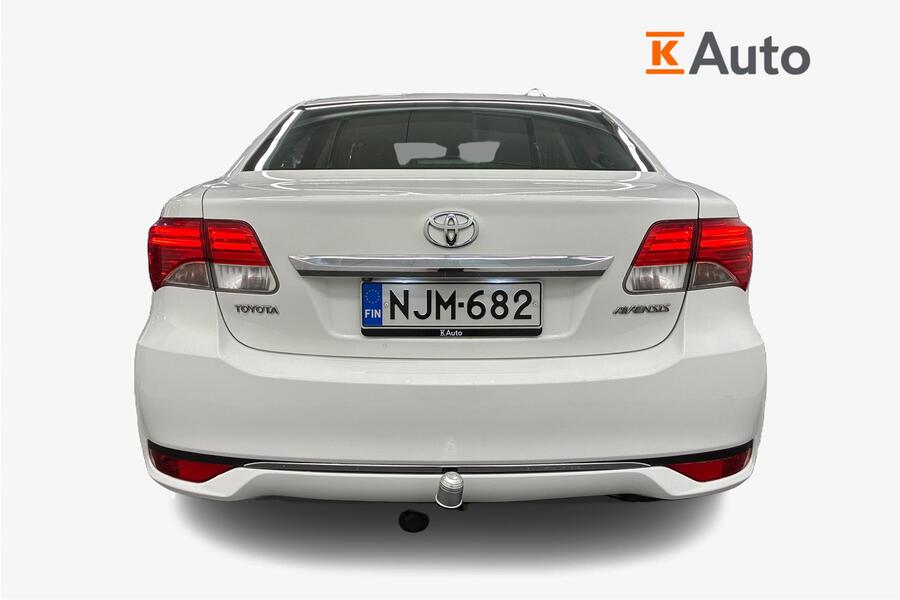 Toyota Avensis vaihtoauto