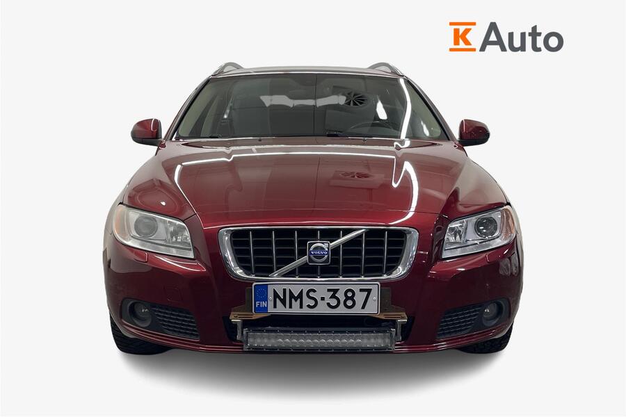 Volvo V70 vaihtoauto