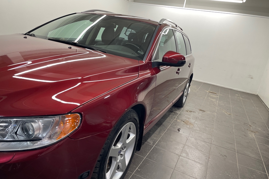 Volvo V70 vaihtoauto