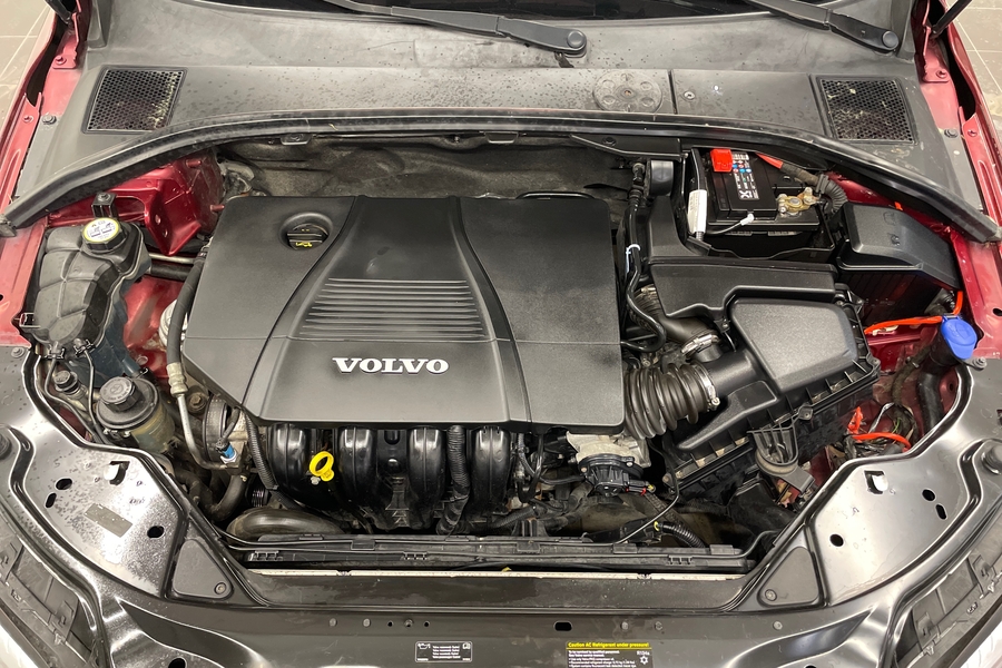 Volvo V70 vaihtoauto