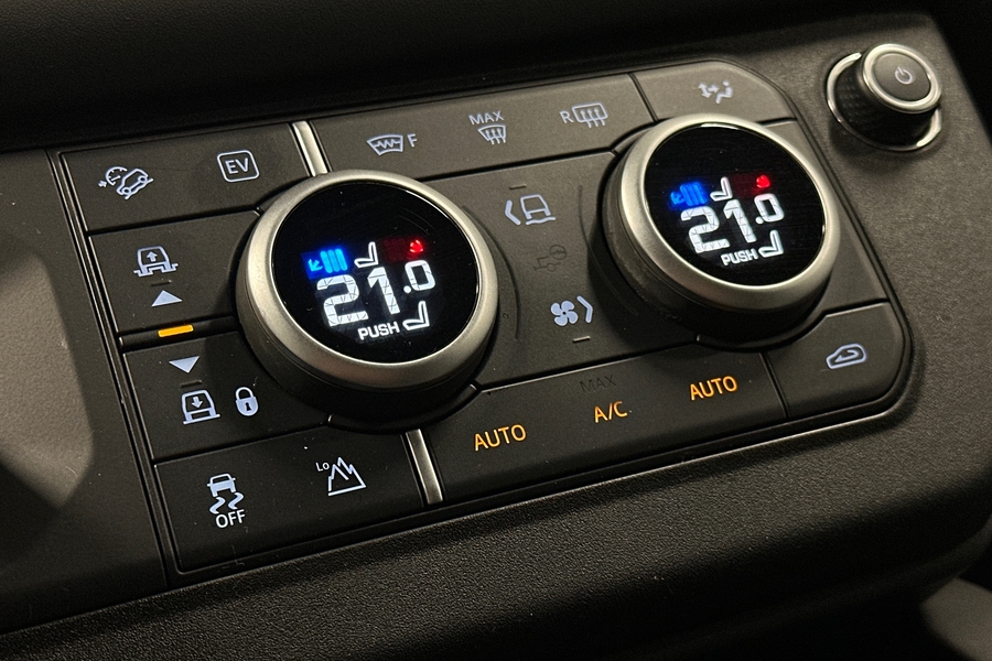 Land Rover Defender vaihtoauto