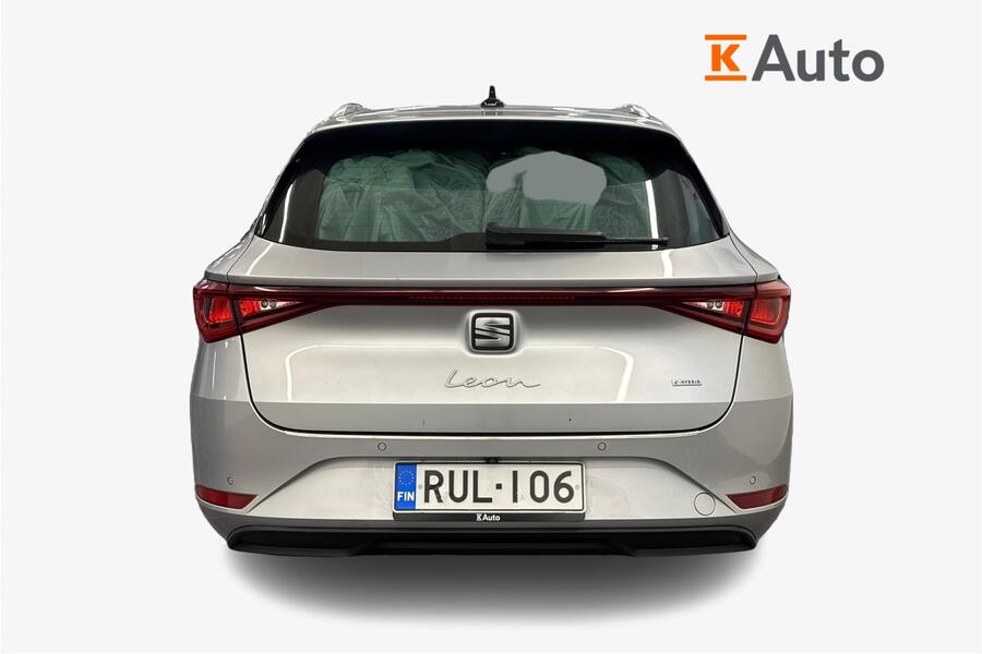 SEAT Leon Sportstourer vaihtoauto