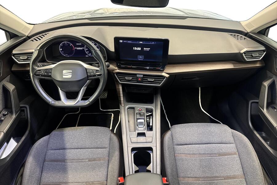 SEAT Leon Sportstourer vaihtoauto