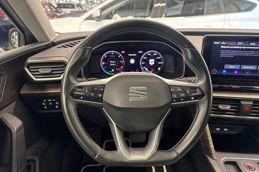 SEAT Leon Sportstourer vaihtoauto