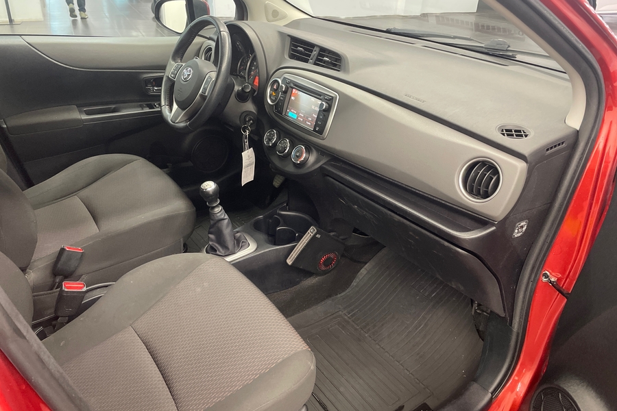 Toyota Yaris vaihtoauto