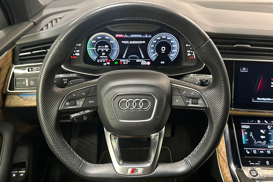 Audi Q7 vaihtoauto