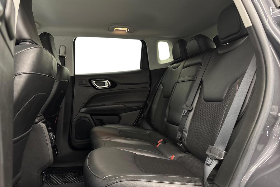 Jeep Compass vaihtoauto