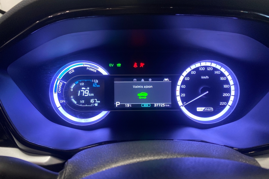 Kia Niro plug-in vaihtoauto