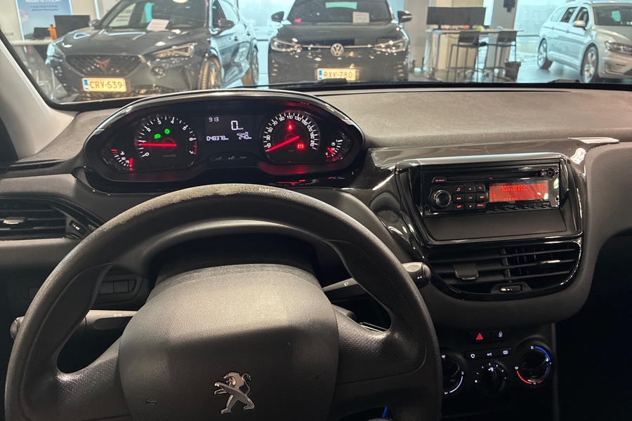 Peugeot 208 vaihtoauto