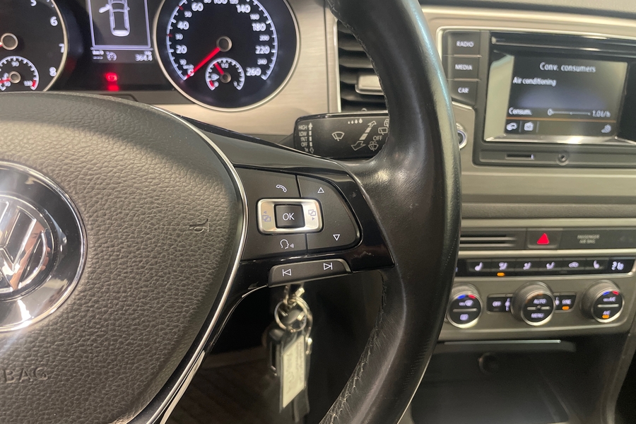 Volkswagen Golf Sportsvan vaihtoauto