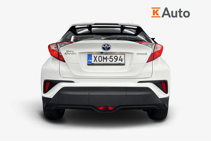 Toyota C-HR vaihtoauto