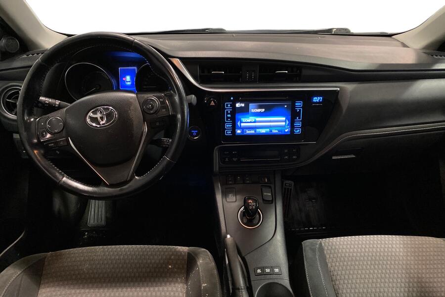 Toyota Auris vaihtoauto
