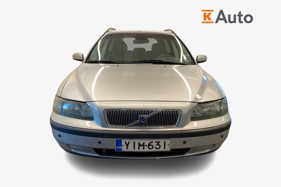 Volvo V70 vaihtoauto