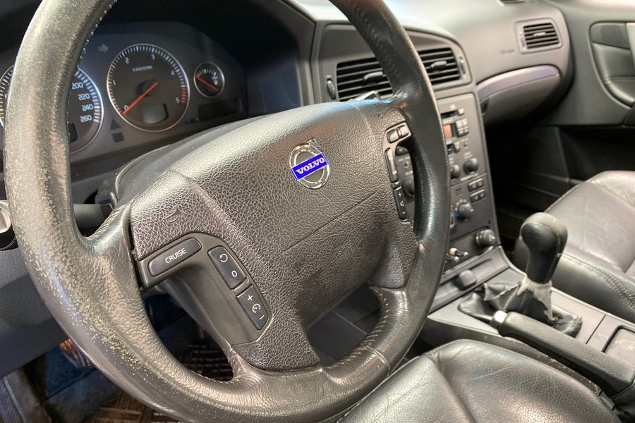 Volvo V70 vaihtoauto