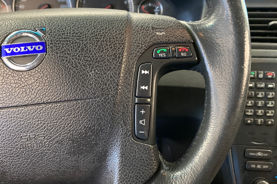 Volvo V70 vaihtoauto