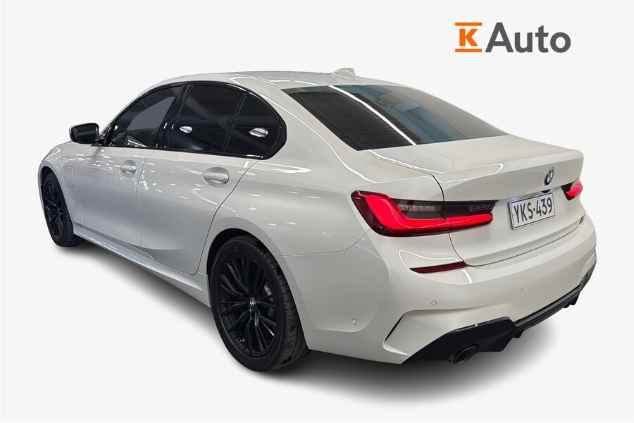 BMW 330 vaihtoauto