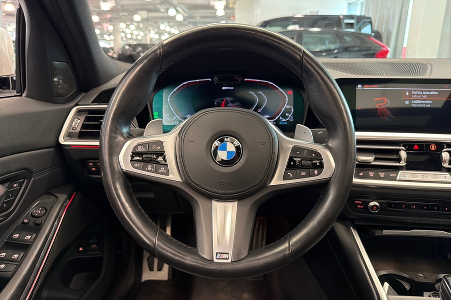 BMW 330 vaihtoauto