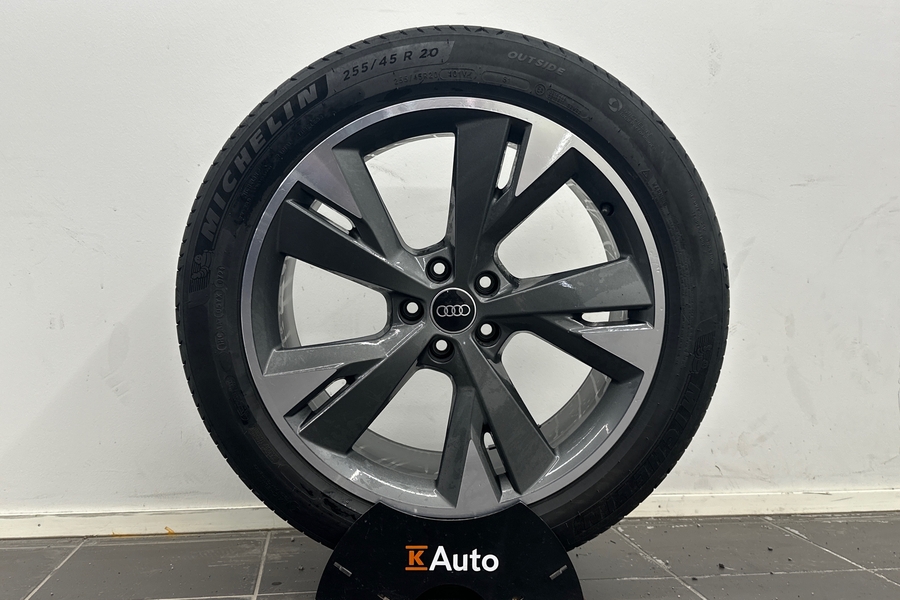 Audi Q4 e-tron vaihtoauto