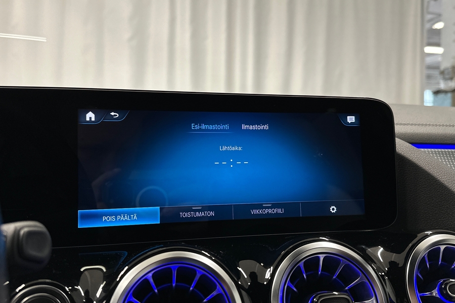 Mercedes-Benz EQA vaihtoauto