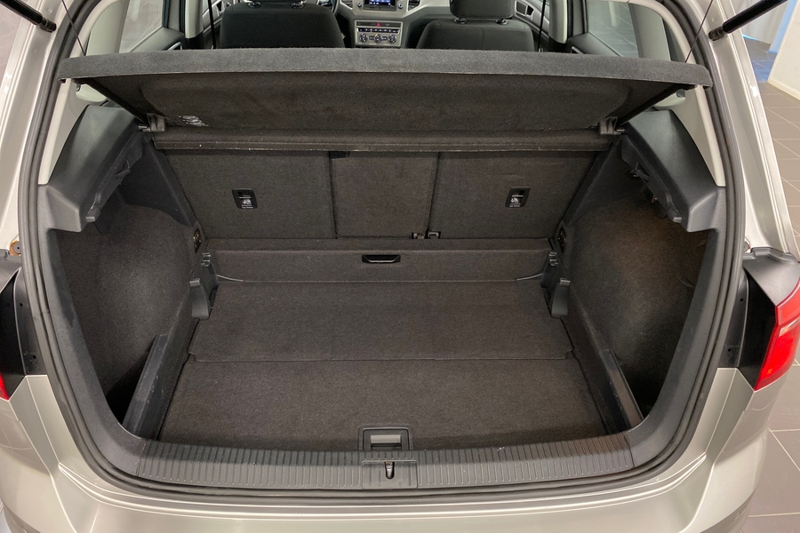 Volkswagen Golf Sportsvan vaihtoauto