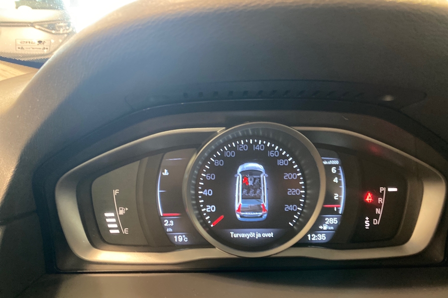 Volvo V70 vaihtoauto