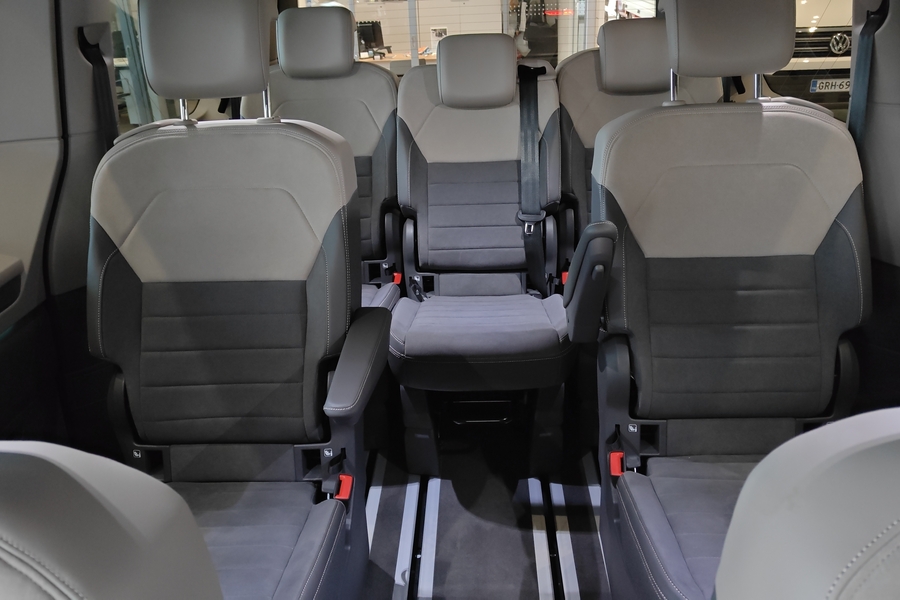 Volkswagen Multivan vaihtoauto