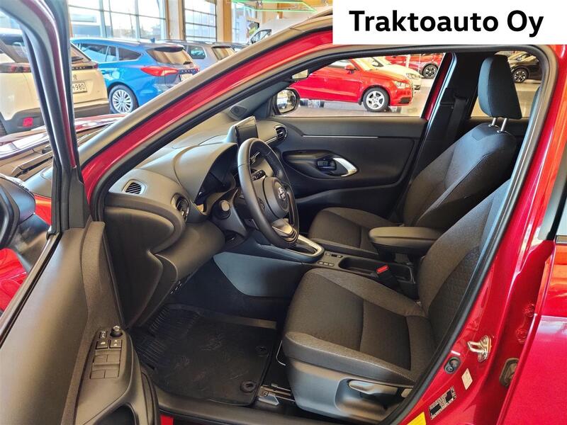 Toyota Yaris Cross vaihtoauto