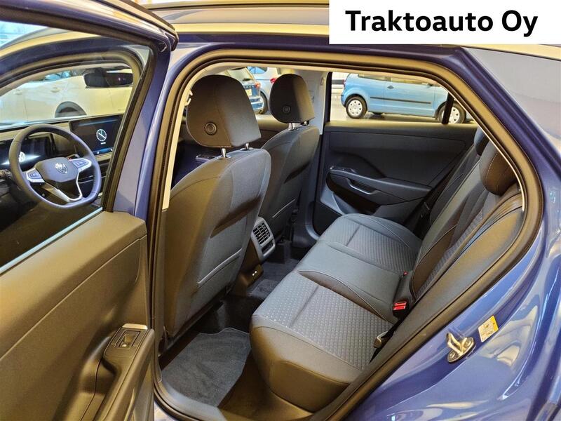 Volkswagen T-Roc vaihtoauto