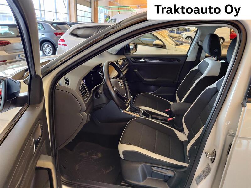 Volkswagen T-Roc vaihtoauto