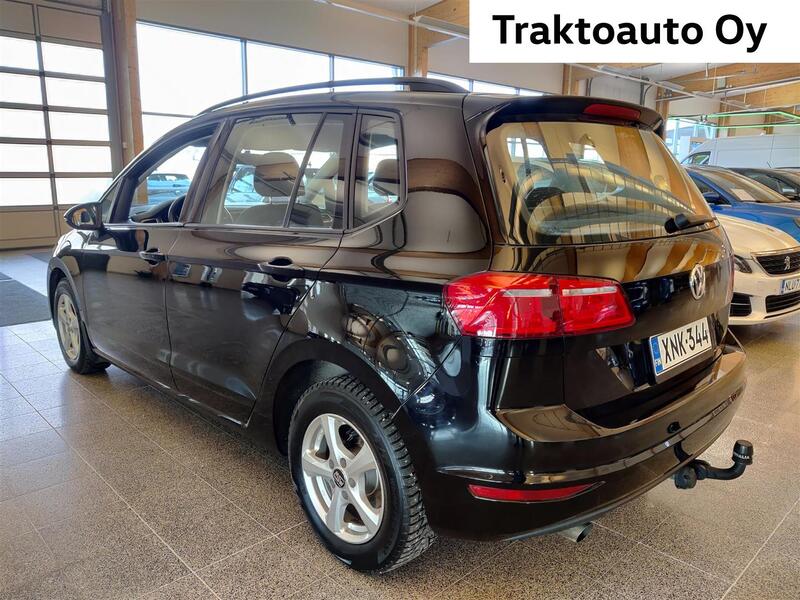 Volkswagen Golf Sportsvan vaihtoauto