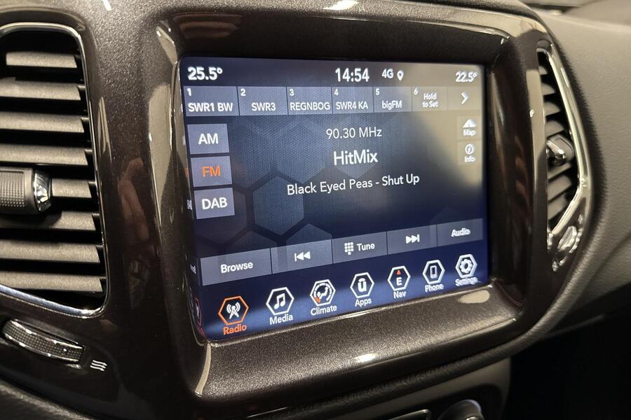 Jeep Compass vaihtoauto