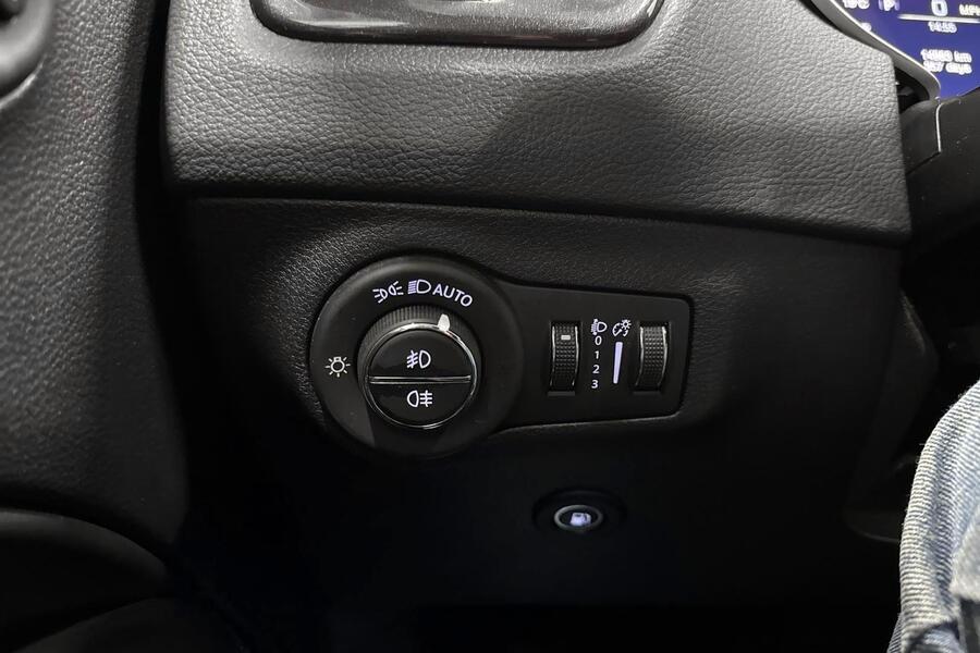 Jeep Compass vaihtoauto