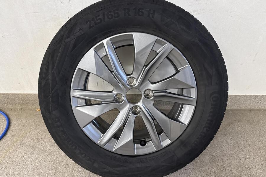 Peugeot e-2008 vaihtoauto