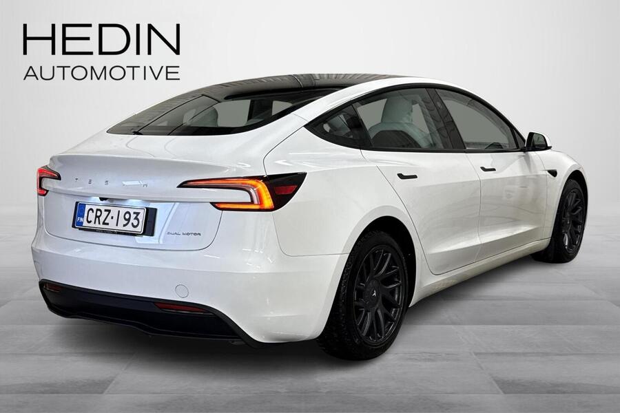 Tesla Model 3 vaihtoauto