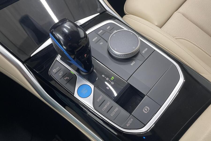 BMW i4 vaihtoauto