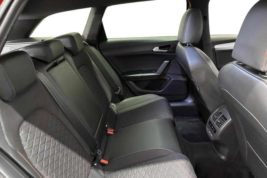 SEAT Leon Sportstourer vaihtoauto