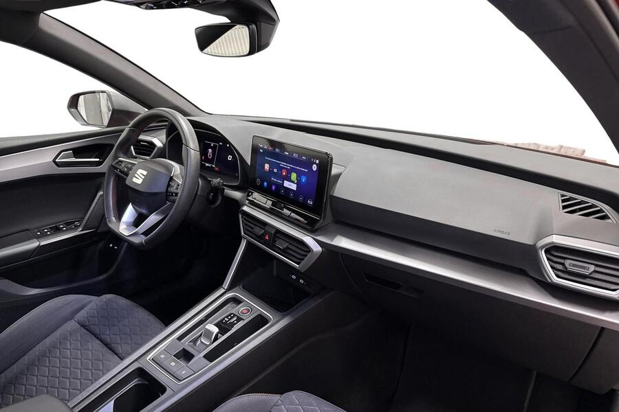 SEAT Leon Sportstourer vaihtoauto