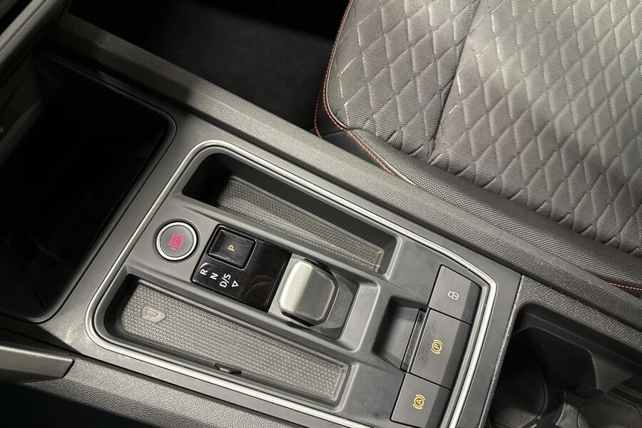 SEAT Leon Sportstourer vaihtoauto