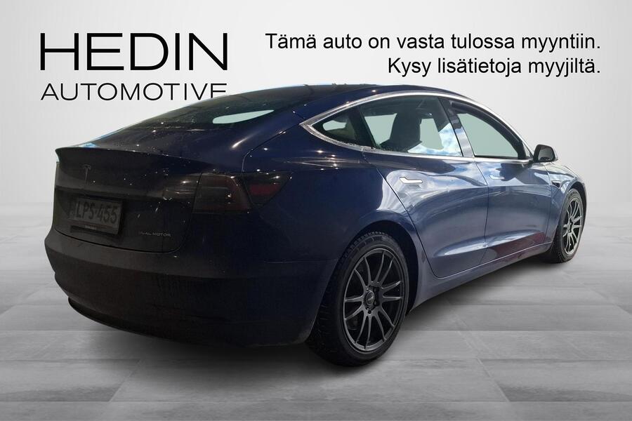 Tesla Model 3 vaihtoauto