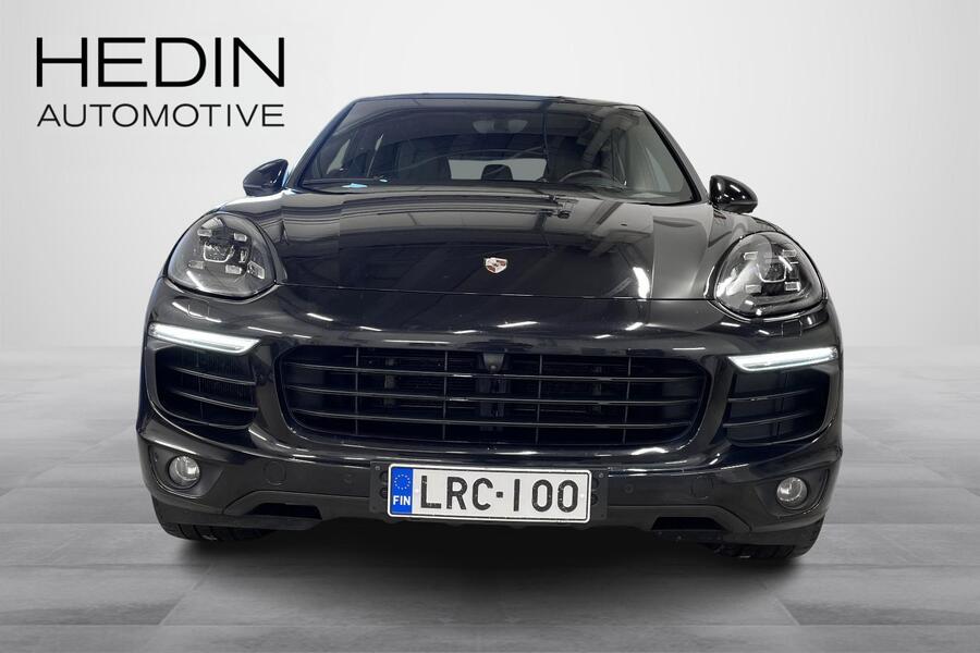 Porsche Cayenne vaihtoauto