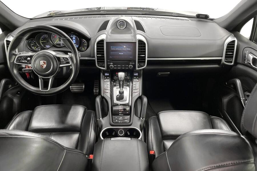 Porsche Cayenne vaihtoauto