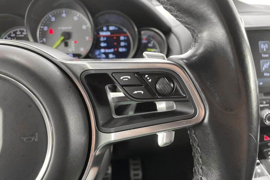Porsche Cayenne vaihtoauto