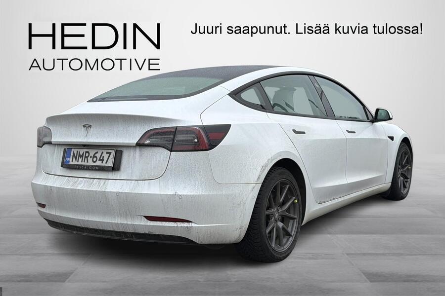 Tesla Model 3 vaihtoauto