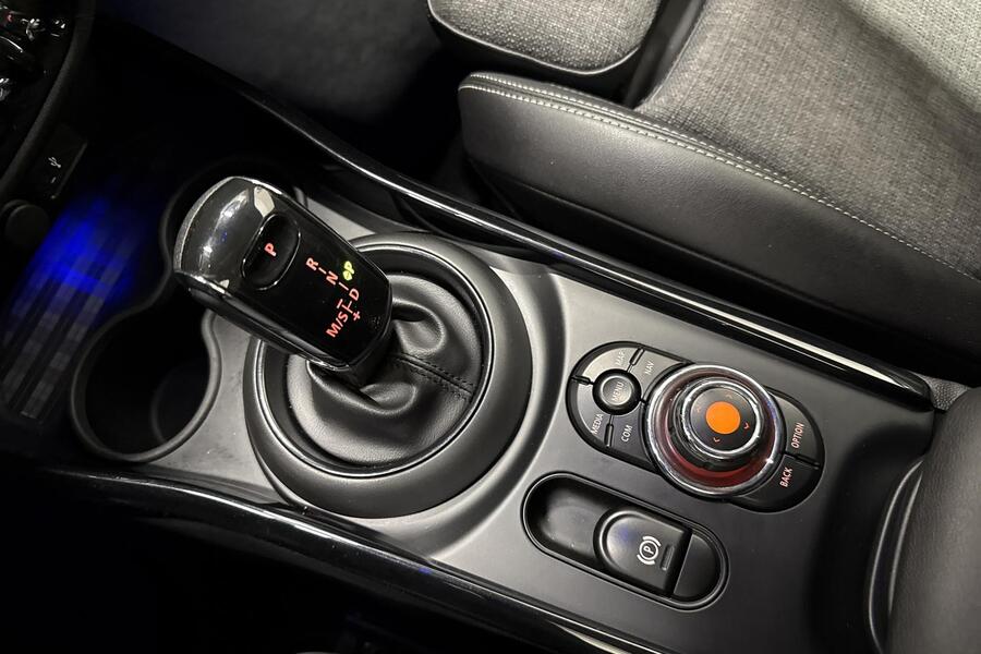 Mini Clubman vaihtoauto