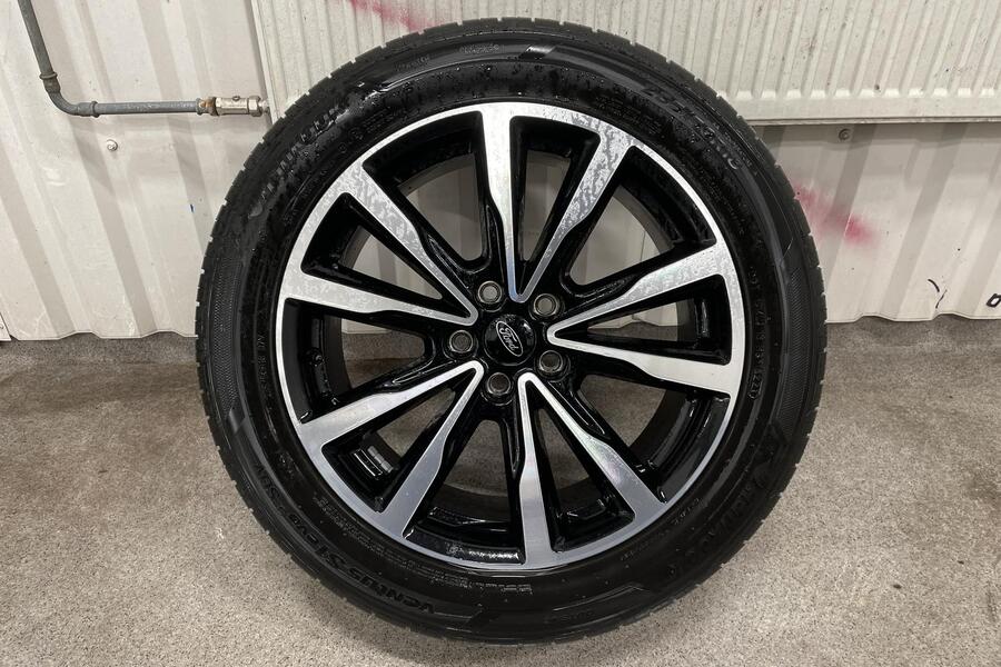 Ford Kuga vaihtoauto